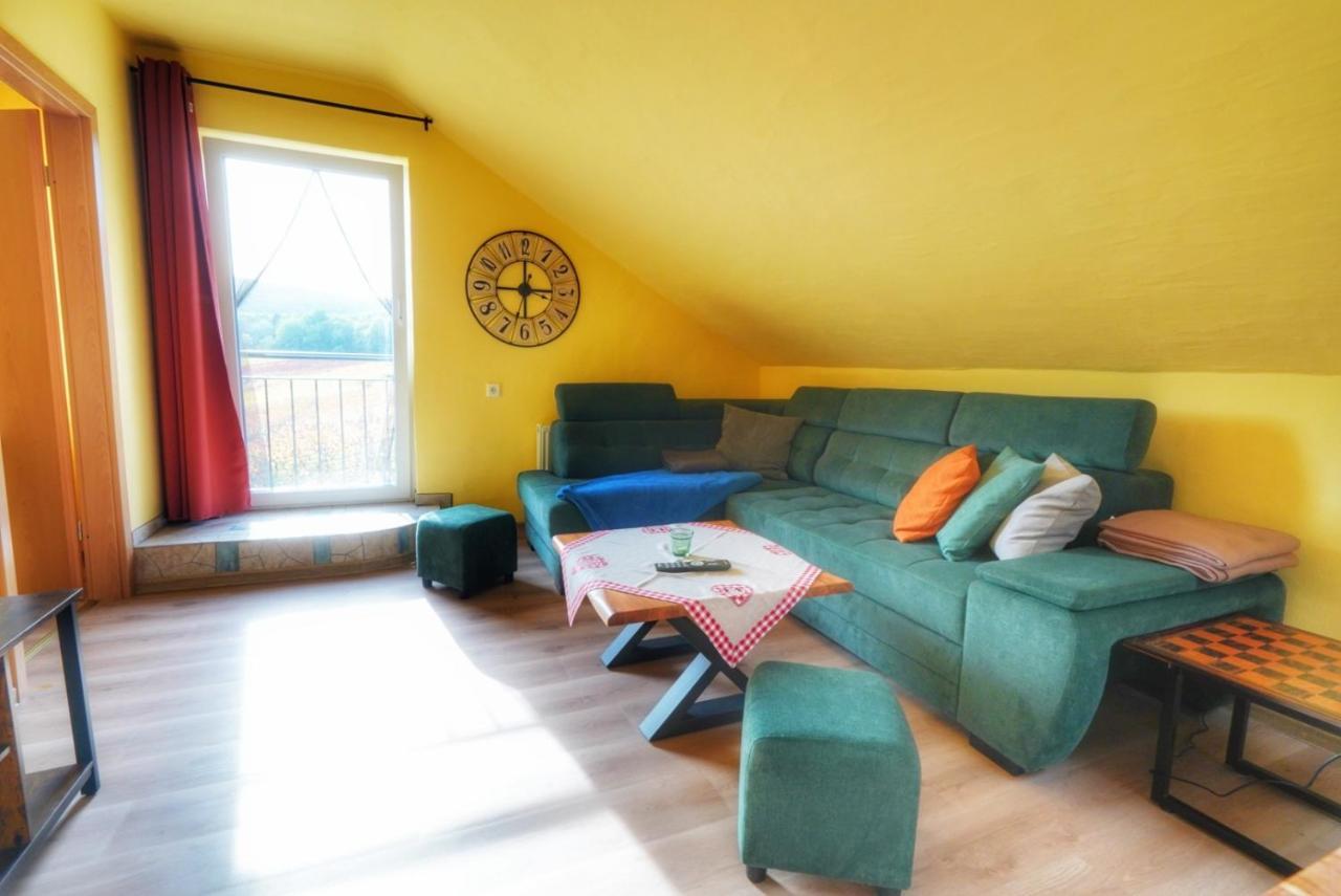 Foersters Weinterrassen Apartment บาดนอยเอินอาห์-อาร์ไวเลอร์ ภายนอก รูปภาพ