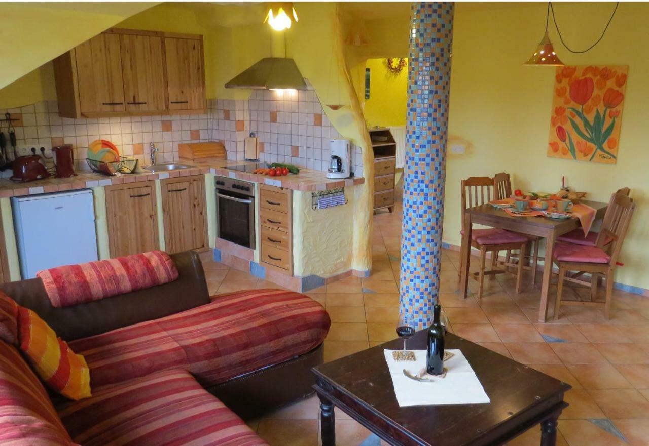 Foersters Weinterrassen Apartment บาดนอยเอินอาห์-อาร์ไวเลอร์ ภายนอก รูปภาพ